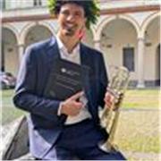 Laureato in Tromba al Conservatorio impartisce lezioni di teoria, armonia, storia e strumento