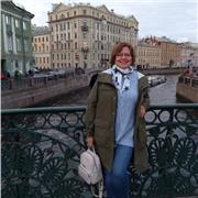 Russian tutor offers online lessons (qulified teacher and native Russian speaker)