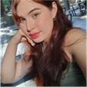 Profesor de inglés y francés con experiencia de tres años con niños, adultos y jóvenes