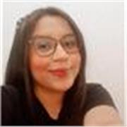 Profesora de apoyo con diferentes dinámicas educativas, con el fin de que el niño/a pueda aprender de forma dinámica