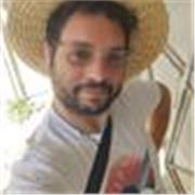 Docente laureato con lode in Filologia Classica (Magistrale) con esperienze di studio e lavoro all'estero