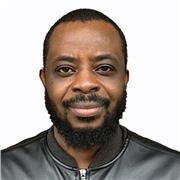 Patient drawing instructor for beginners and intermediate learners.