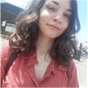 Laureata in Mediazione linguistica e culturale offre lezioni di lingua per studenti e per lavoratori