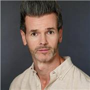 Learn business or everyday English from a qualified journalist/ editor fluent in several languages