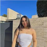 Mujer con 11 años estudiando inglés en una academia. Ahora estudiando en la universidad filología inglesa. Nivel avanzado.