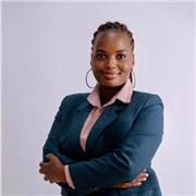 Experienced English teacher helping children, teenagers, and adults build confidence, fluency, and practical communication skills