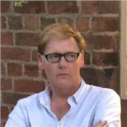 I am a highly educated native English speaker and have spent over 20 years in the communications industry in the UK. I will help you improve your English both for leisure and business