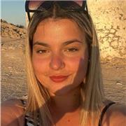 Profesora de apoyo escolar personalizado con clases online o presencial, dependiendo de ubicación