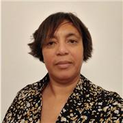 Professeur particulier ayant vécu au Canada, en Angleterre et au Danemark, je suis spécialisée dans les cours à distance