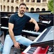 Pianista/tastierista professionista impartisce lezioni di pianoforte zona Guidonia - Setteville nord.