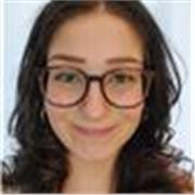 Sono Laura,una grande appassionata della lingua inglese,diplomata in lingue.Offro lezioni private online per bambini e adulti