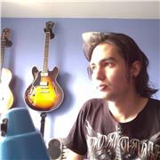 Profesor de guitarra eléctrica o clásica en cualquier genero musical empezando desde cualquier nivel