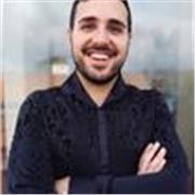 Professioneller Gesangsunterricht mit klassisch ausgebildetem Tenor – Technik, Atem & Ausdruck