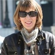 Ich unterrichte Daf, Englisch und Französisch - gern online oder hybrid seit mehr als 10 Jahren.