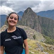 Hola! I am a native Spanish and English speaker who grew up in the Republic of Panama,