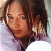 Diplomata al liceo linguistico offre lezioni private di lingua inglese, francese e spagnola in provincia di Belluno, per elementari, medie e superiori