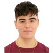 Soy un chico joven con nivel C1 de inglés.