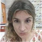 A niños pequeños de educación infantil O primaria