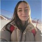 Studentessa diplomata con 100 a liceo scientifico, offro un aiuto in più discipline, tra cui in matematica e inglese
