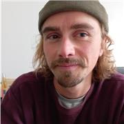 I'm an English musician who teaches English. Online lessons in a fun, casual style.