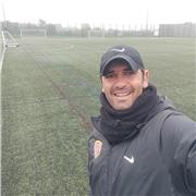 I am a Spanish ex-professional football player with 20 years of experience in football clubs across Spain and the UK.