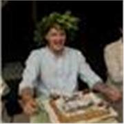 Sono disponibile per lezioni private online, vorrei aiutare ed esprimere la mia passione per la scienza alle menti di domani.