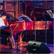 Aprende a improvisar en tu instrumento. Músico profesional con experiencia tocando en vivo y en cruceros da clases personalizadas