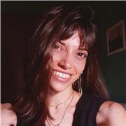 Se hai bisogno di aiuto con i compiti di inglese, sarò felice di aiutarti!