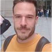 Ti serve un insegnante tanto serio quanto divertente con cui imparare l'italiano? Allora potrei fare al caso tuo. Contattami! 