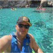 Profesor/tutor de Primaria disponible para impartir cualquier materia
