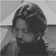 Méthodologie de production, direction artistique, mise en page et design graphique