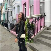 jeune étudiante en droit, bilingue anglais niveau C1 (certification Cambridge)