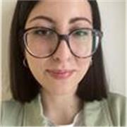 Laureata in Lingue e letterature straniere presso l'Università di Bologna offre un sostegno agli studenti in inglese e italiano