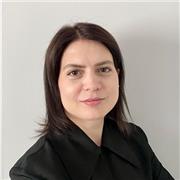 Scopriamo insieme il percorso giusto per te!
Sono un’insegnante con esperienza internazionale e offro lezioni online di italiano.