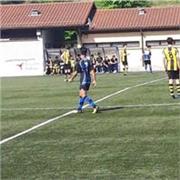 Profesor de futbol, con 13 años de experiencia, desde pequeño.