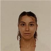 Passionnée d'histoire, j'enseignerai cette matière avec du sérieux et de la joie.