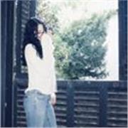 He estudiado bachillerato humanístico social y bachillerato de artes escénicas, puedo impartir clases de casi cada bachillerato.