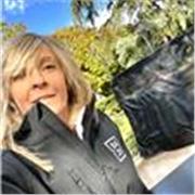 Comprometida con el trabajo que realizó, colaborar para que los niños  tengan una ayuda más personalizada me hace sentirme útil.