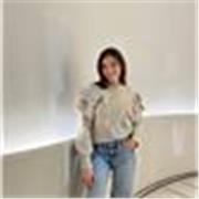 Profesora particular de todas las asignaturas de letras para alumnado de primaria y ESO.