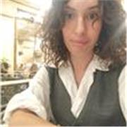 Professora particular com experiência em pedagogias alternativas como Montessori, Waldorf e Regglio Emília