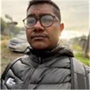 Profesor de inglés para niños y jóvenes, con experiencia en educación y formación extranjera