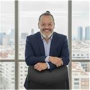 Mentor multisectorial en liderazgo práctico para emprendedores, directivos y profesionales que buscan delegar, resolver conflictos