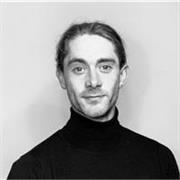 I am a native speaker of English, who has a passion for teaching. I can help students with a desire/purpose to pursue English