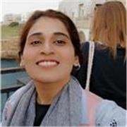 Experienced English Teacher Offering Engaging Lessons for All Levels.