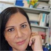 Maestra de inglés con certificación TKT Módulos 1 y 2