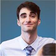 Ich bin italienischer Muttersprachler und unterrichte Italienisch online.