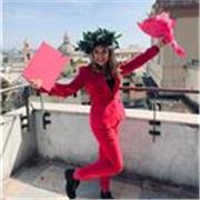 offro lezioni private a bambini di elementari e medie, adattandomi Alle loro esigenze.
