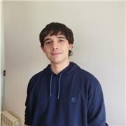 Como profesor, me defino como una persona empática, clara y paciente, con una gran capacidad de adaptación.