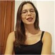 attrice offre lezioni di canto, public speaking, dizione, improvvisazione teatrale