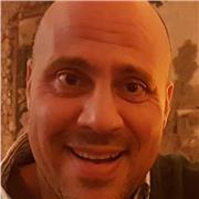 Erfahrener und Sprachbegabter Unterstützer/Übersetzer/Sprachlehrer